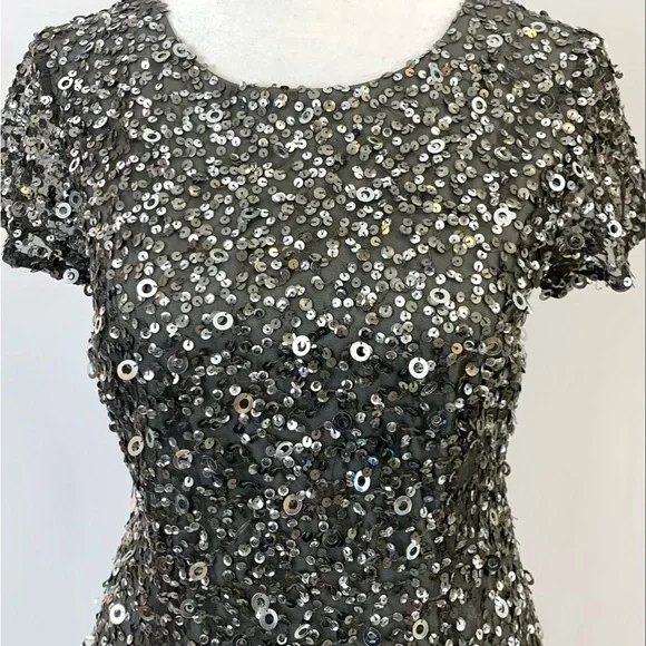 Adrianna Papel cap sleeve sequin dress in pewter - Picture 3 of 12